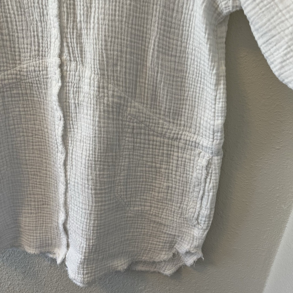 Lucca Women's Top Size XS White Gauzy Cotton Tunic Button Boho Beachy Cottage - Picture 7 of 15